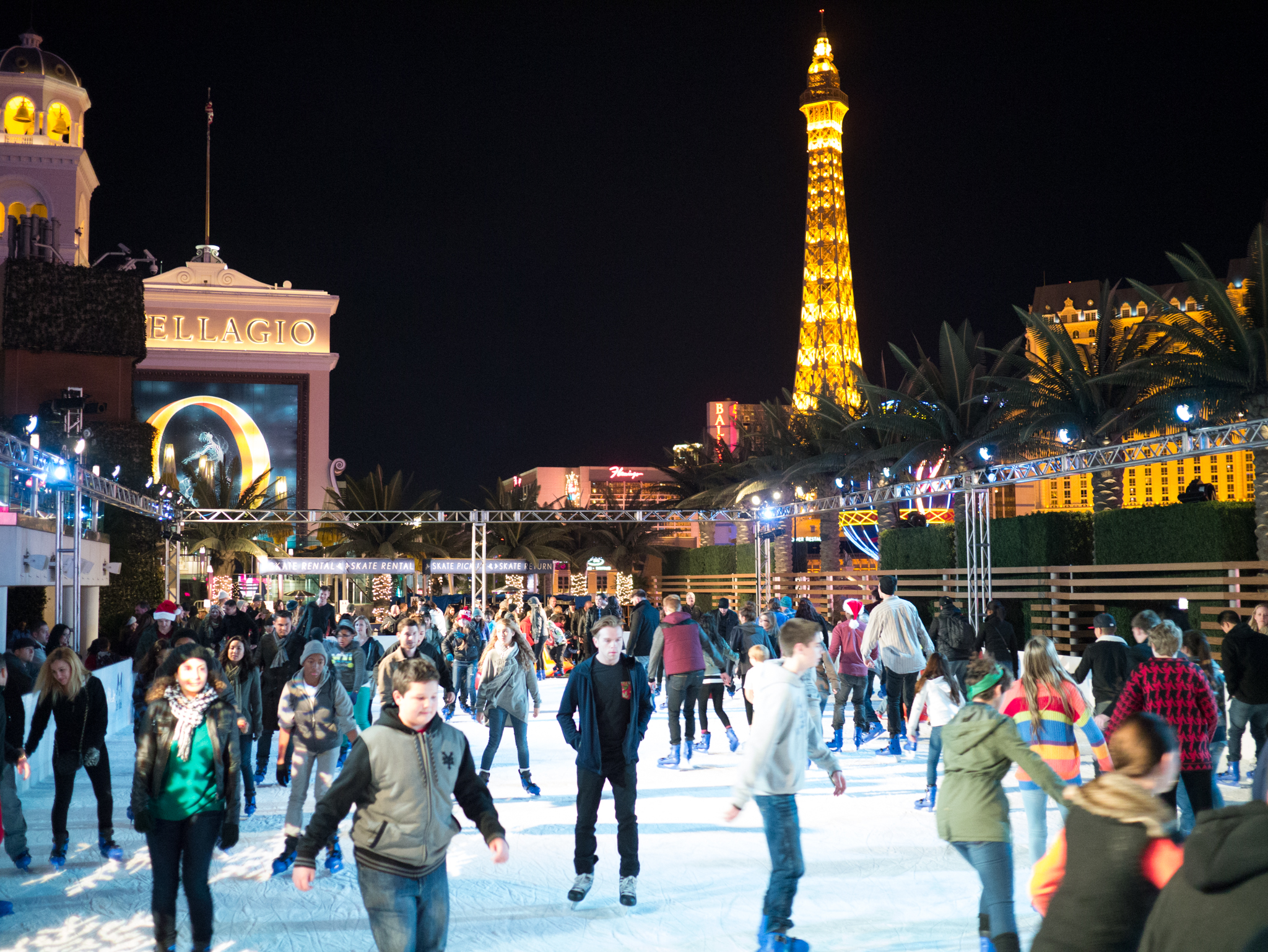 ice-skating-at-the-cosmo-jay-soriano-las-vegas-photographer