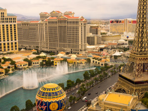 Las Vegas Strip: Bellagio Fountains from Planet Hollywood (Day)