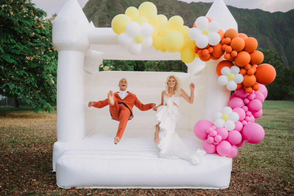 Elopement Photographer in Oahu - Waimanalo Ranch